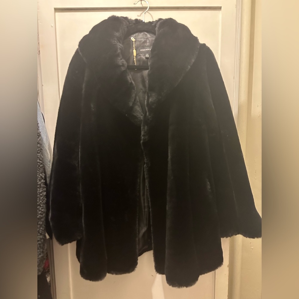 Jones New York faux fur coat